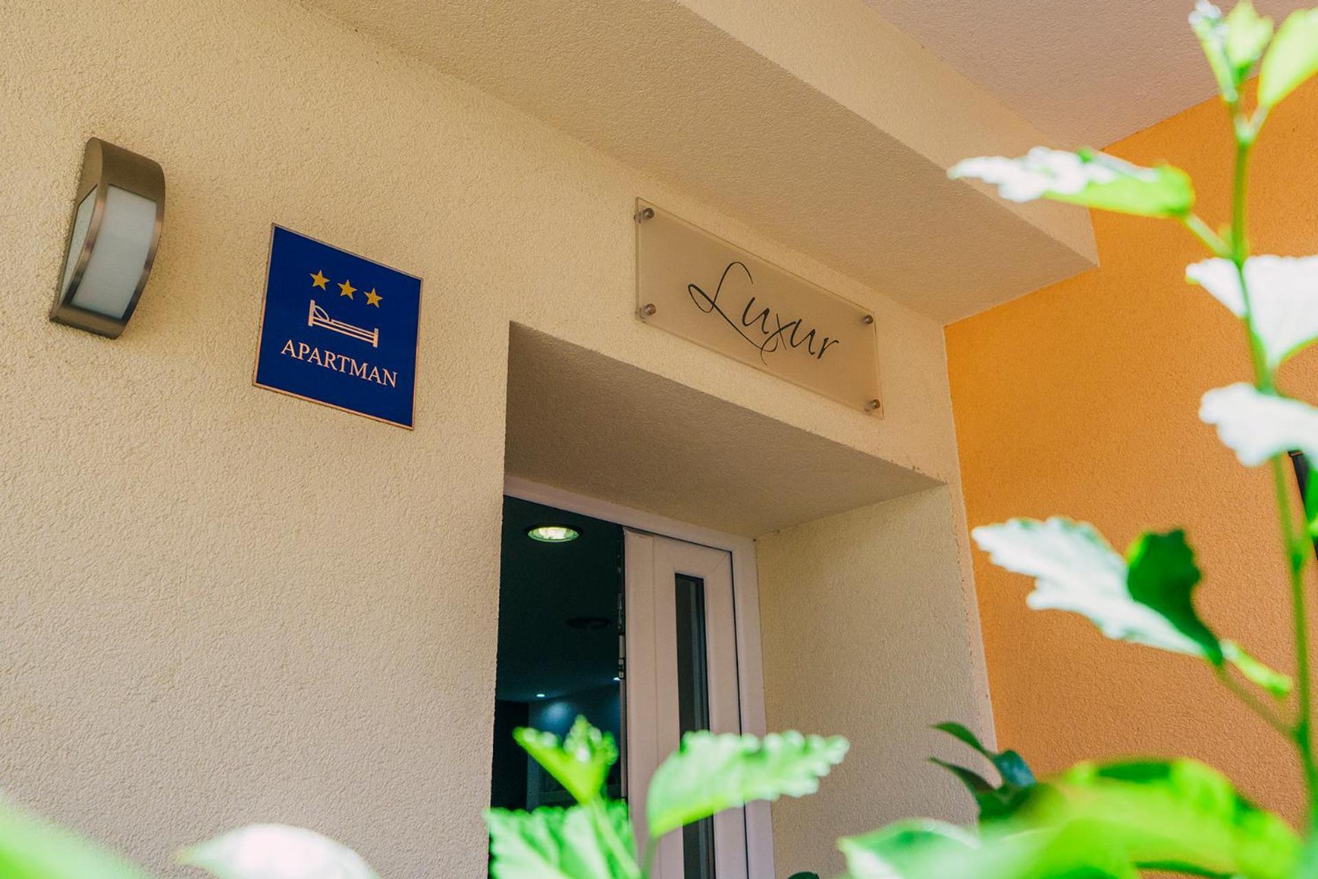 Luxur Centar With Sea View Terrace Baška Voda Exterior foto